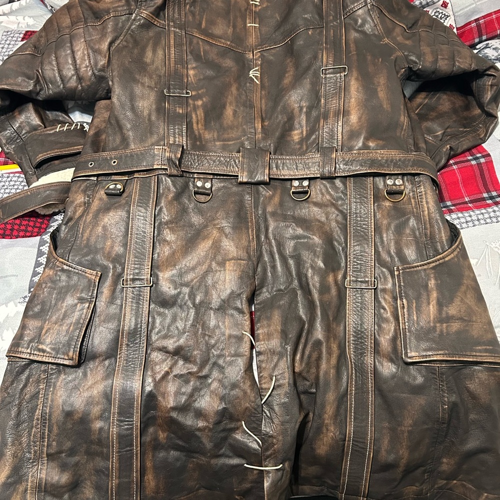 Classic Brown Leather Aviator Jacket with Shearling Collar - Picture 3 of 3